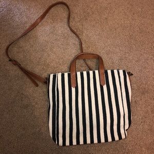 Cream/Navy Stripped Purse